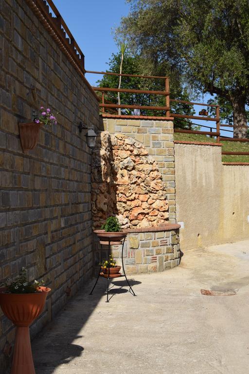 Al Boschetto Apartman Scario Kültér fotó