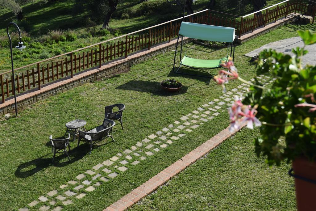 Al Boschetto Apartman Scario Kültér fotó