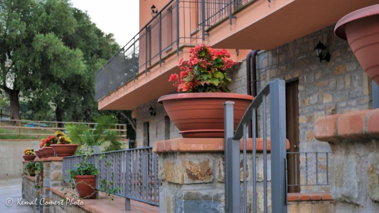 Al Boschetto Apartman Scario Kültér fotó